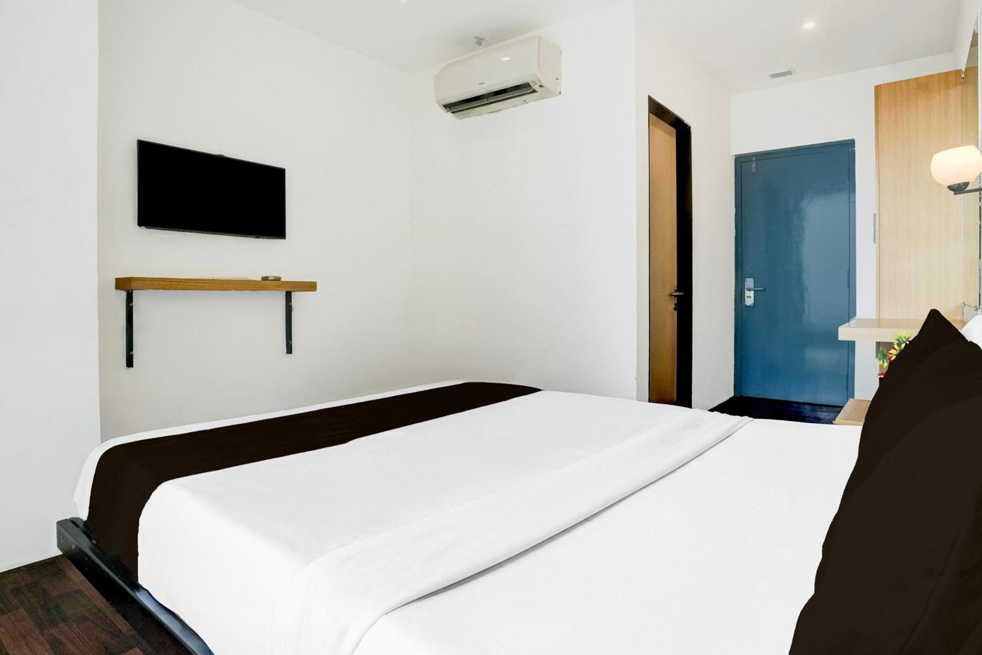 Super Townhouse Pbg Mall Vashi Turambhe Exterior foto
